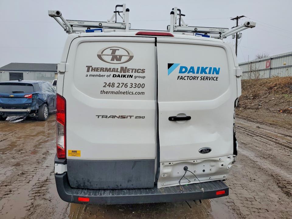 2023 Ford Transit მანქანა იყიდება აუქციონზე, vin: 1FTBR1Y89PKB49424, აუქციონის ნომერი: 77418505