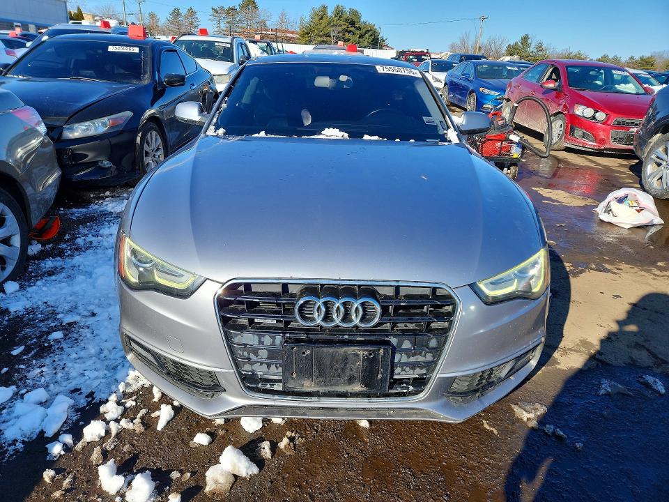 75558755 :رقم المزاد ، WAUMFAFR3FA035935 vin ، 2015 Audi A5 مزاد بيع
