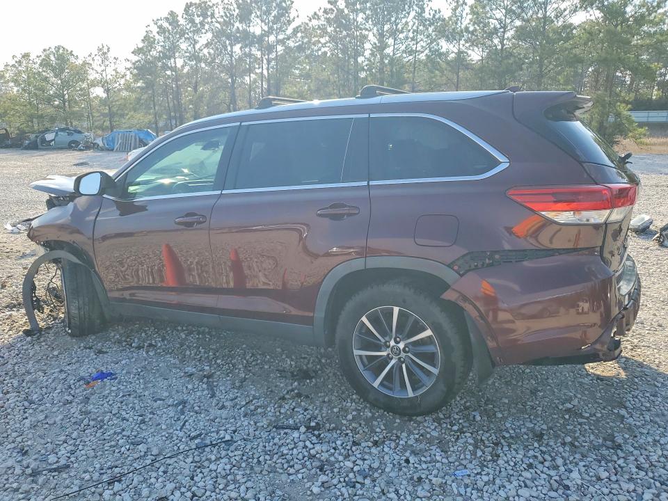 76610835 :رقم المزاد ، 5TDKZRFH1KS338703 vin ، 2019 Toyota Highlander مزاد بيع