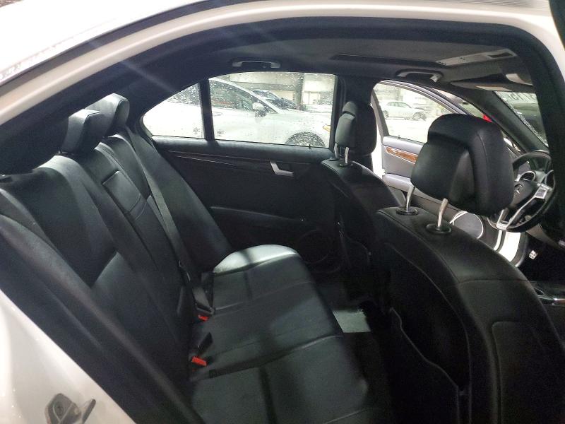 Продажа на аукционе авто 2013 Mercedes-benz C, vin: WDDGF4HB1DA783118, номер лота: 76033715