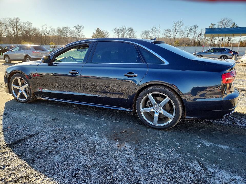 Продажа на аукционе авто 2017 Audi A8, vin: WAU44AFD2HN016654, номер лота: 77848115