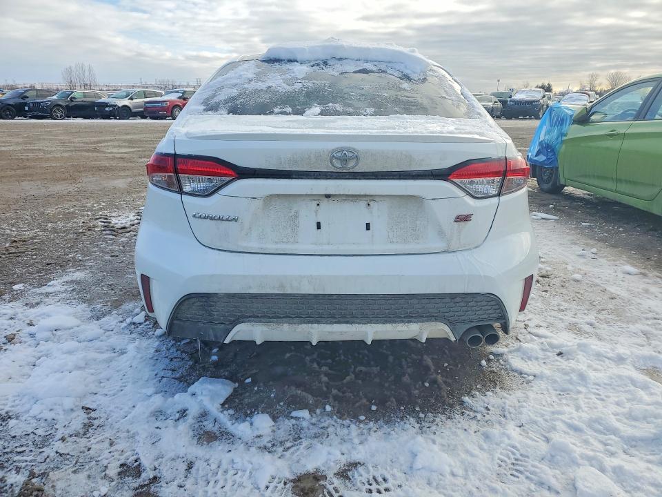 77501425 :رقم المزاد ، 5YFB4MBE3MP081388 vin ، 2021 Toyota Corolla مزاد بيع