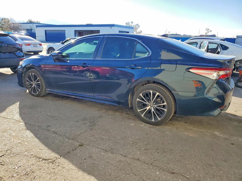 Продаж на аукціоні авто 2019 Toyota Camry, vin: 4T1B11HK9KU708014, номер лоту: 75602705