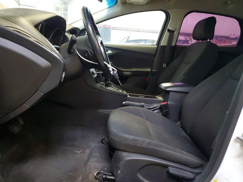 77426215 :رقم المزاد ، 1FADP3F26FL271617 vin ، 2015 Ford Focus Se مزاد بيع