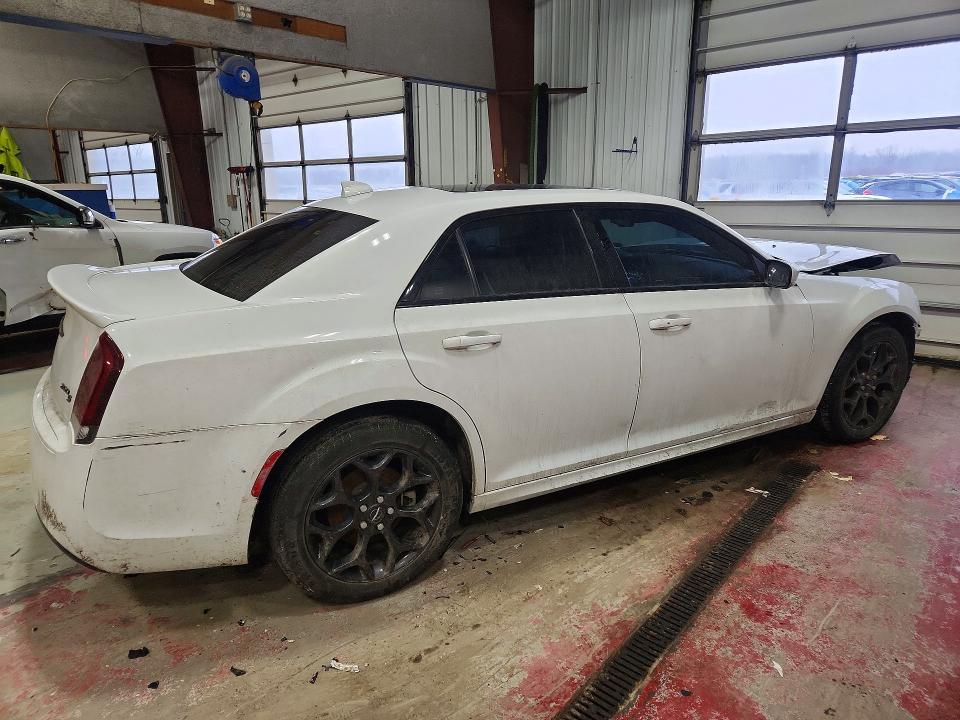 Продаж на аукціоні авто 2022 Chrysler 300, vin: 2C3CCAGG4NH135325, номер лоту: 77438085