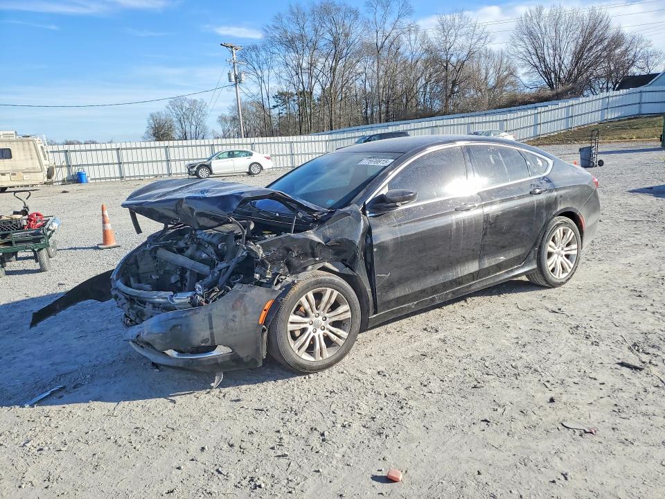 77070815 :رقم المزاد ، 1C3CCCAB7FN756110 vin ، 2015 Chrysler 200 مزاد بيع