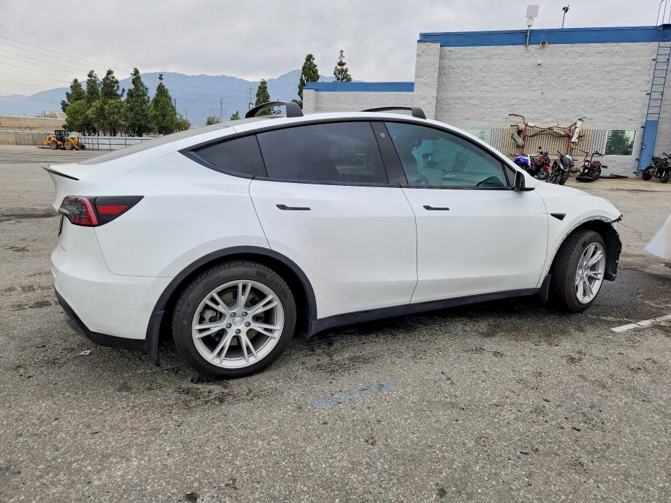 Продажа на аукционе авто 2021 Tesla Model Y, vin: 5YJYGDEE2MF293322, номер лота: 76560675