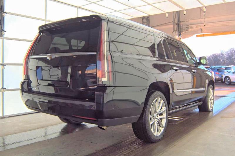 77332165 :رقم المزاد ، 1GYS4JKJ7JR335854 vin ، 2018 Cadillac Escalade E مزاد بيع