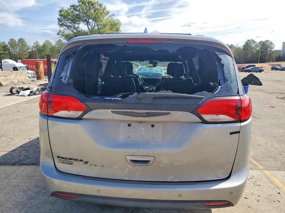 77709485 :رقم المزاد ، 2C4RC1EGXJR338345 vin ، 2018 Chrysler Pacifica مزاد بيع