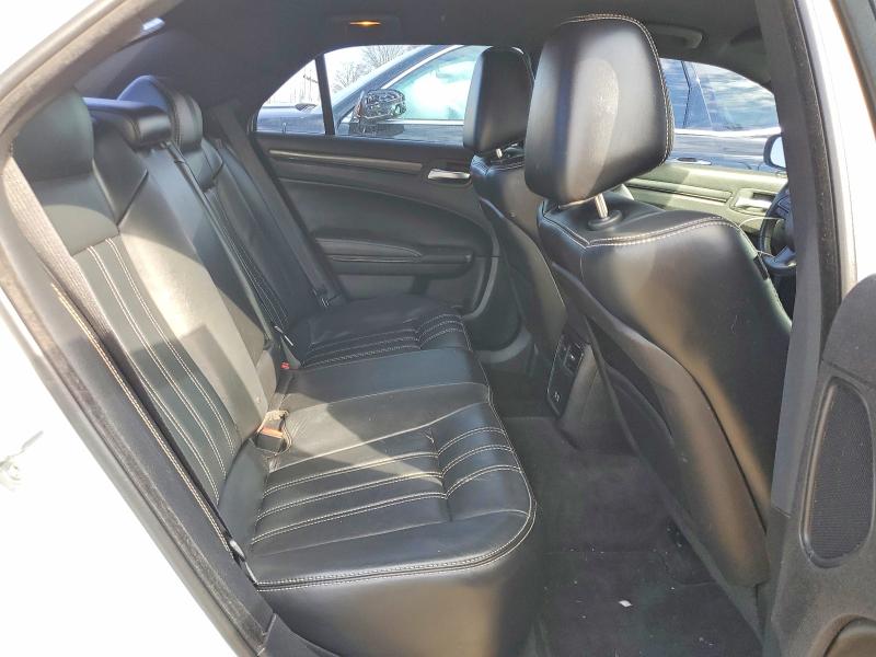 Продажа на аукционе авто 2015 Chrysler 300, vin: 2C3CCABG1FH882650, номер лота: 79080135