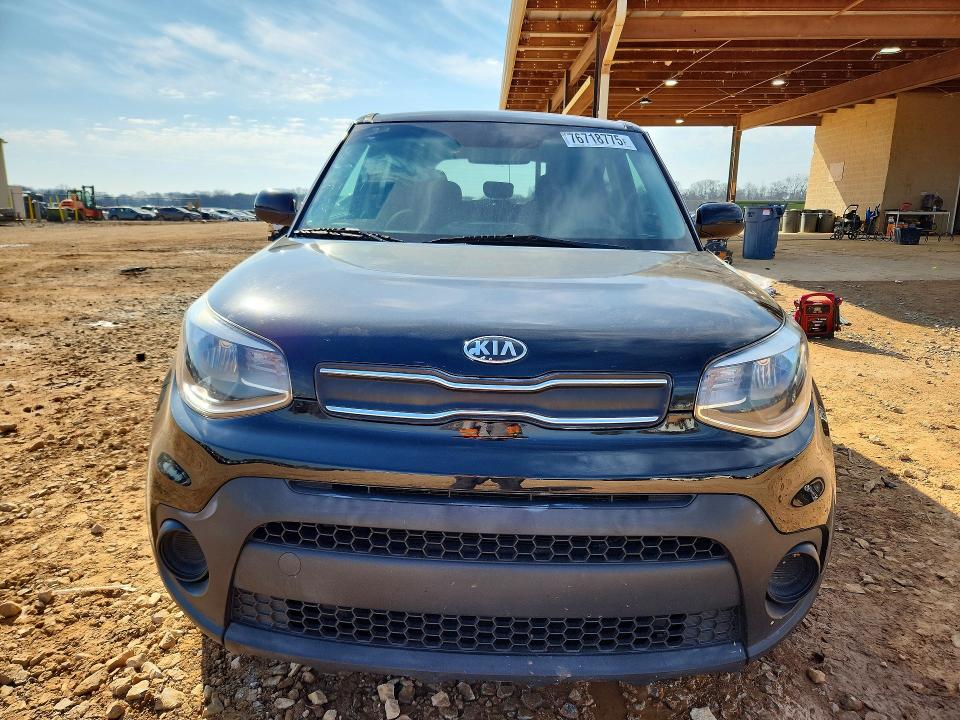 76718775 :رقم المزاد ، KNDJN2A28K7692102 vin ، 2019 Kia Soul مزاد بيع