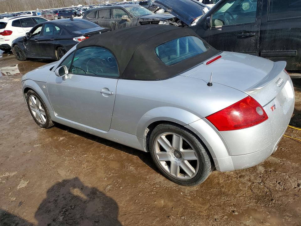 2003 Audi Tt მანქანა იყიდება აუქციონზე, vin: TRUUT28N031023643, აუქციონის ნომერი: 79247555