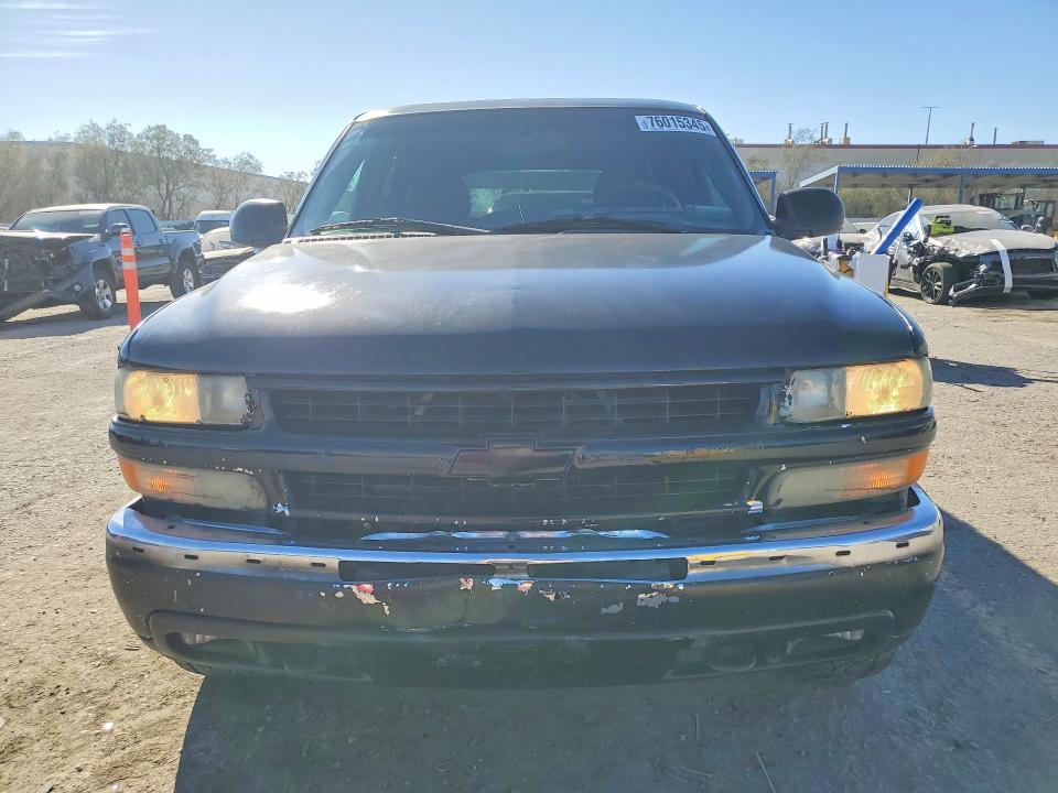 Продажа на аукционе авто 2001 Chevrolet Tahoe, vin: 1GNEC13T01J120621, номер лота: 76015345