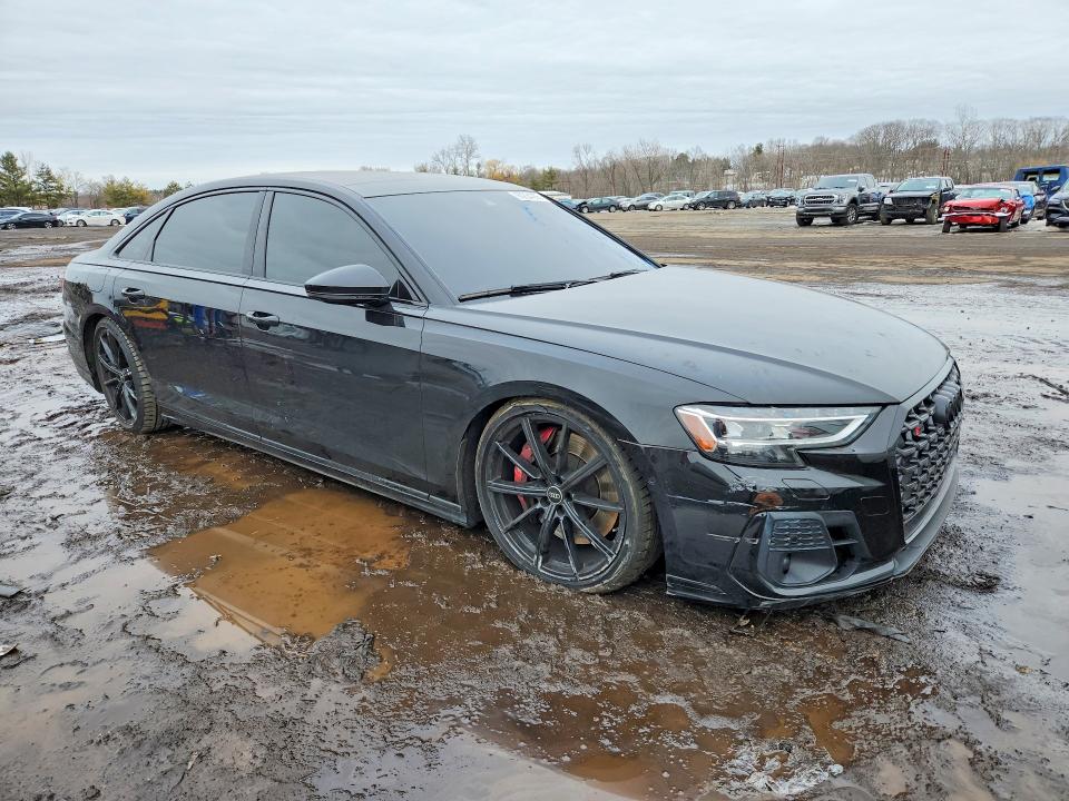 Продажа на аукционе авто 2023 Audi S8, vin: WAULSAF89PN012152, номер лота: 90234355