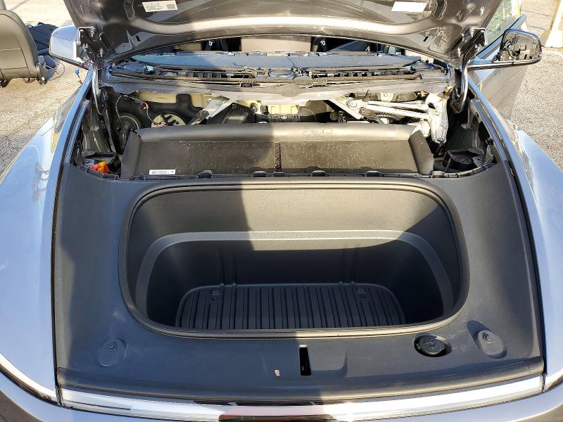 77878615 :رقم المزاد ، 7SAYGDEE8TF329581 vin ، 2026 Tesla Model Y مزاد بيع