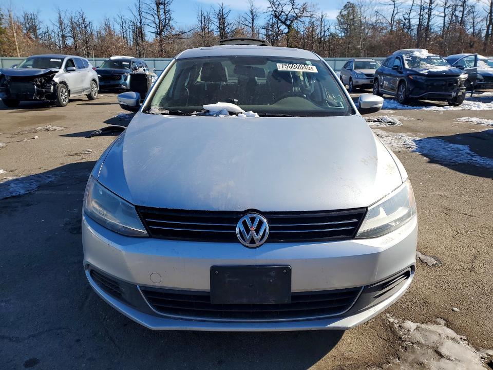Продаж на аукціоні авто 2013 Volkswagen Jetta, vin: 3VWDP7AJ8DM385532, номер лоту: 75600045