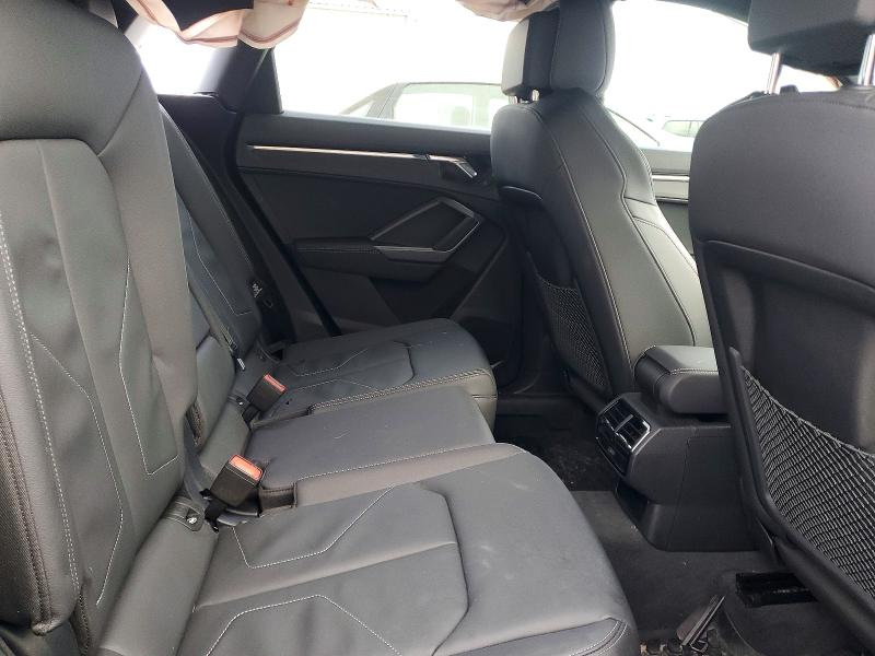 77525985 :رقم المزاد ، WA1EECF31R1200462 vin ، 2024 Audi Q3 مزاد بيع