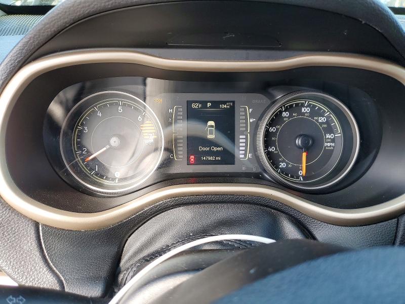 76711095 :رقم المزاد ، 1C4PJLCB6HW571866 vin ، 2017 Jeep Cherokee مزاد بيع