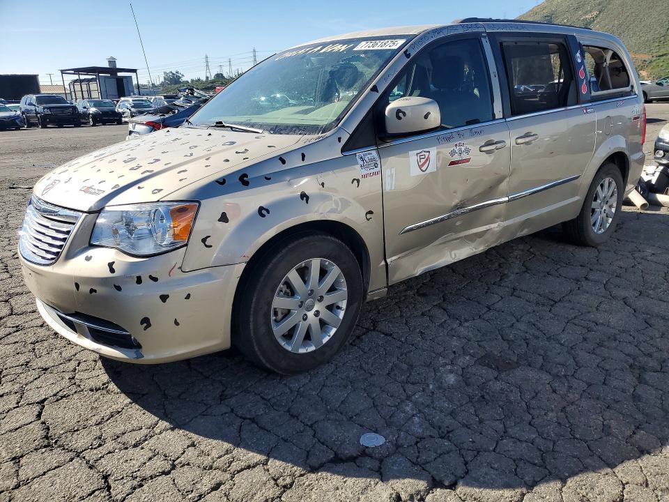 2016 Chrysler Town & Country მანქანა იყიდება აუქციონზე, vin: 2C4RC1BGXGR138675, აუქციონის ნომერი: 77361875