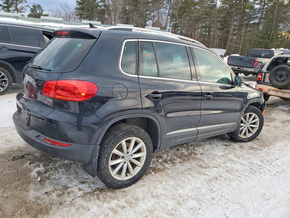 75223315 :رقم المزاد ، WVGSV7AX7HK006405 vin ، 2017 Volkswagen Tiguan مزاد بيع