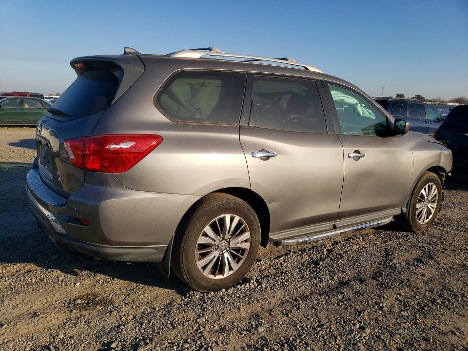 76019775 :رقم المزاد ، 5N1DR2MM3KC608785 vin ، 2019 Nissan Pathfinder مزاد بيع