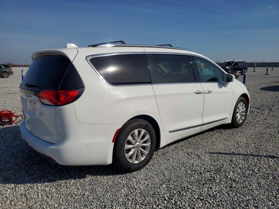 78977225 :رقم المزاد ، 2C4RC1BG9JR269894 vin ، 2018 Chrysler Pacifica مزاد بيع
