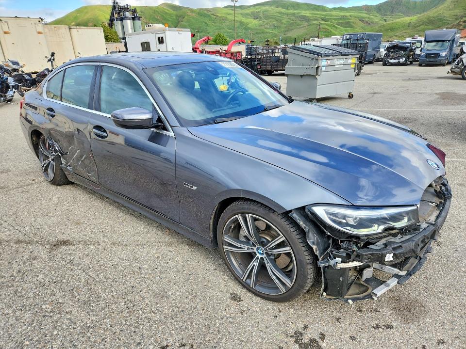 2022 Bmw 330e მანქანა იყიდება აუქციონზე, vin: 3MW5P7J05N8C27252, აუქციონის ნომერი: 77758525
