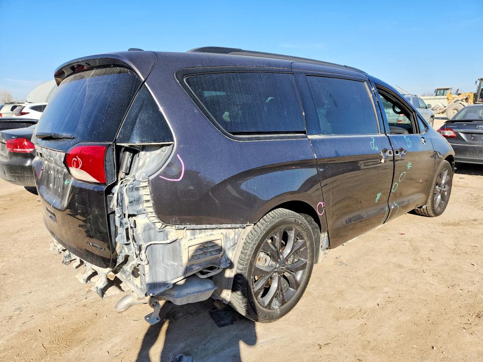 2019 Chrysler Pacifica მანქანა იყიდება აუქციონზე, vin: 2C4RC1GG6KR577230, აუქციონის ნომერი: 75774135