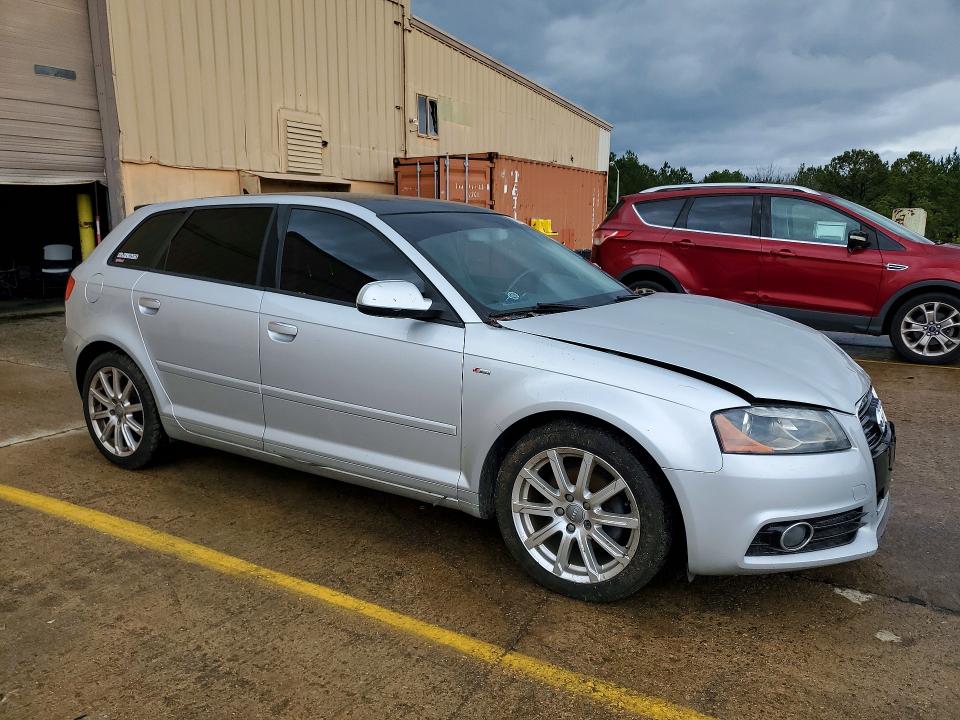 Продажа на аукционе авто 2012 Audi A3, vin: WAUKJAFM8CA082495, номер лота: 79413595