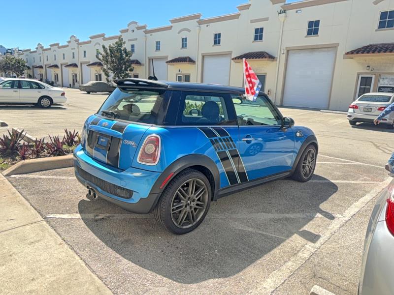 2010 Mini Cooper მანქანა იყიდება აუქციონზე, vin: WMWMF7C52ATZ69697, აუქციონის ნომერი: 79034725