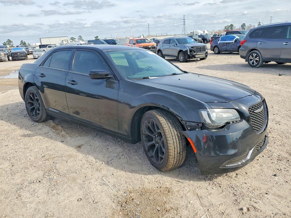 Продажа на аукционе авто 2019 Chrysler 300, vin: 2C3CCAAG3KH682929, номер лота: 77956745