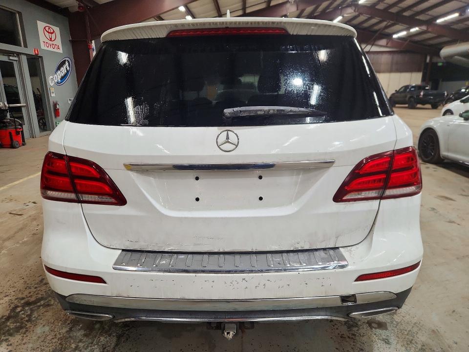 Продажа на аукционе авто 2016 Mercedes-benz Gle 300d 4, vin: 4JGDA0EB2GA725978, номер лота: 77389645