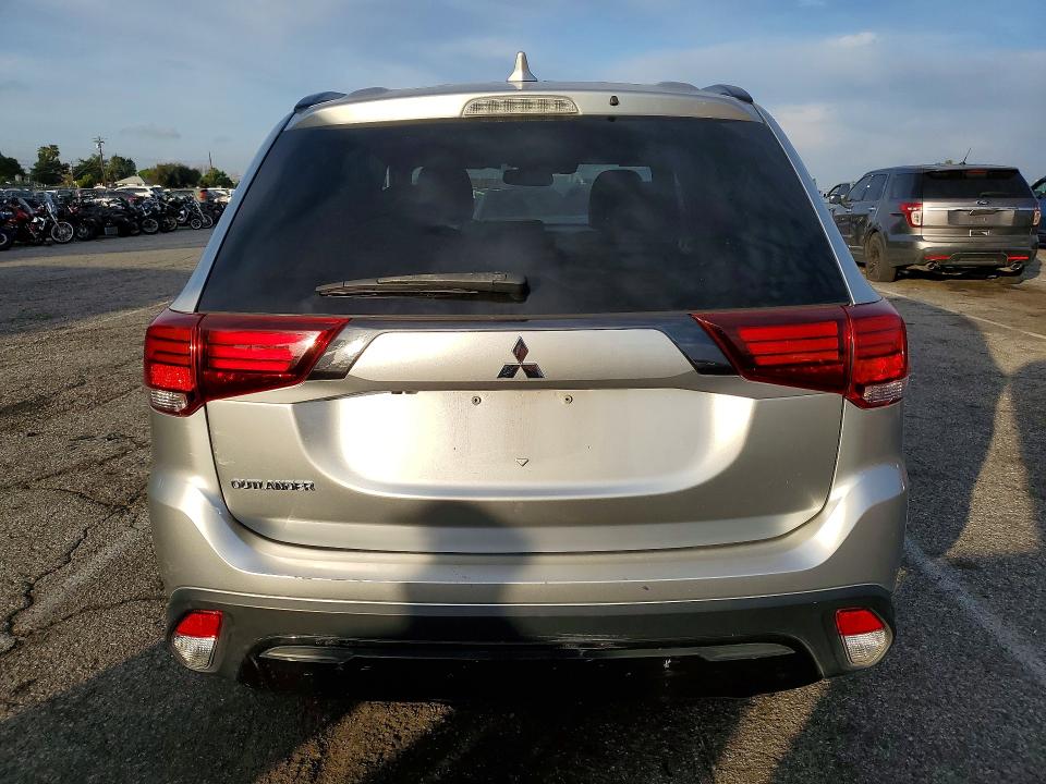 Продаж на аукціоні авто 2020 Mitsubishi Outlander, vin: JA4AZ3A32LZ032589, номер лоту: 76469355