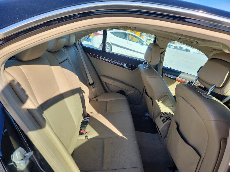 77131145 :رقم المزاد ، WDDGF81X19F339857 vin ، 2009 Mercedes-benz C مزاد بيع