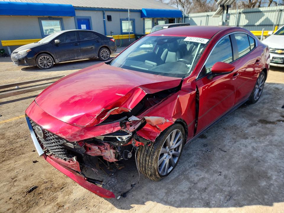 Продаж на аукціоні авто 2019 Mazda 3, vin: JM1BPACLXK1106839, номер лоту: 78271045