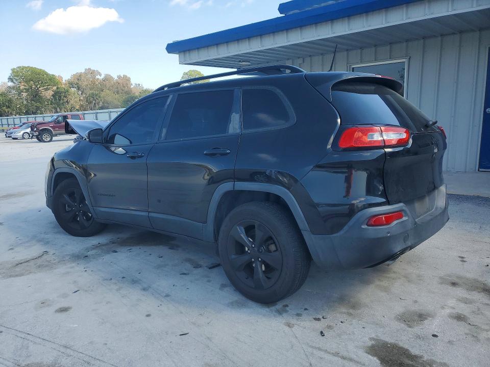 77323055 :رقم المزاد ، 1C4PJLDB3JD563126 vin ، 2018 Jeep Cherokee مزاد بيع