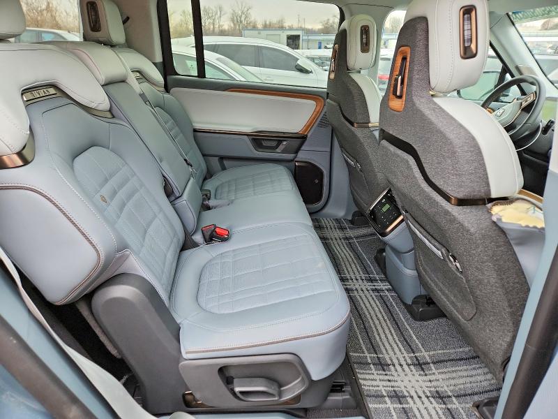 2026 Rivian R1s მანქანა იყიდება აუქციონზე, vin: 7PDSGBBP1TN081911, აუქციონის ნომერი: 75428385