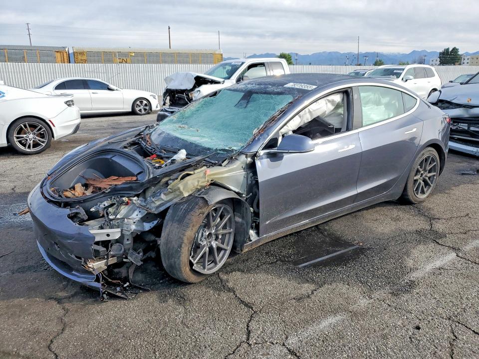 2020 Tesla Model 3 მანქანა იყიდება აუქციონზე, vin: 5YJ3E1EA1LF704915, აუქციონის ნომერი: 78319355