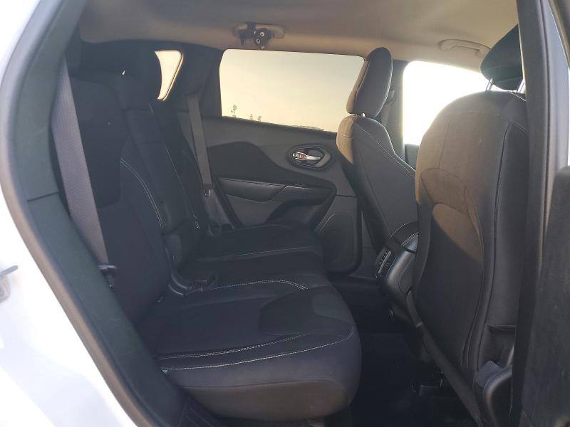 78729355 :رقم المزاد ، 1C4PJMCS5FW740441 vin ، 2015 Jeep Cherokee مزاد بيع