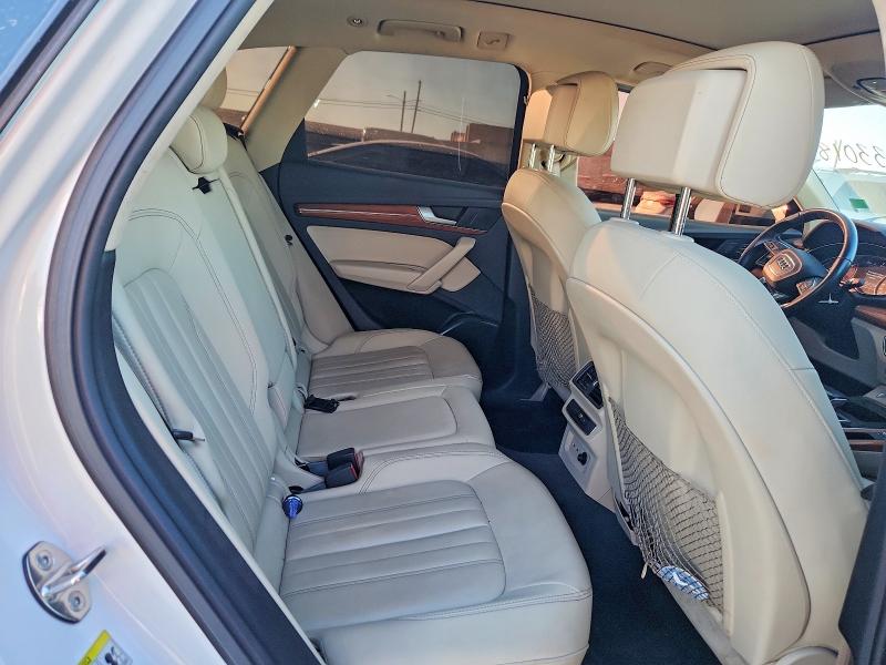 Продаж на аукціоні авто 2021 Audi Q5, vin: WA1AAAFY8M2054672, номер лоту: 76330185