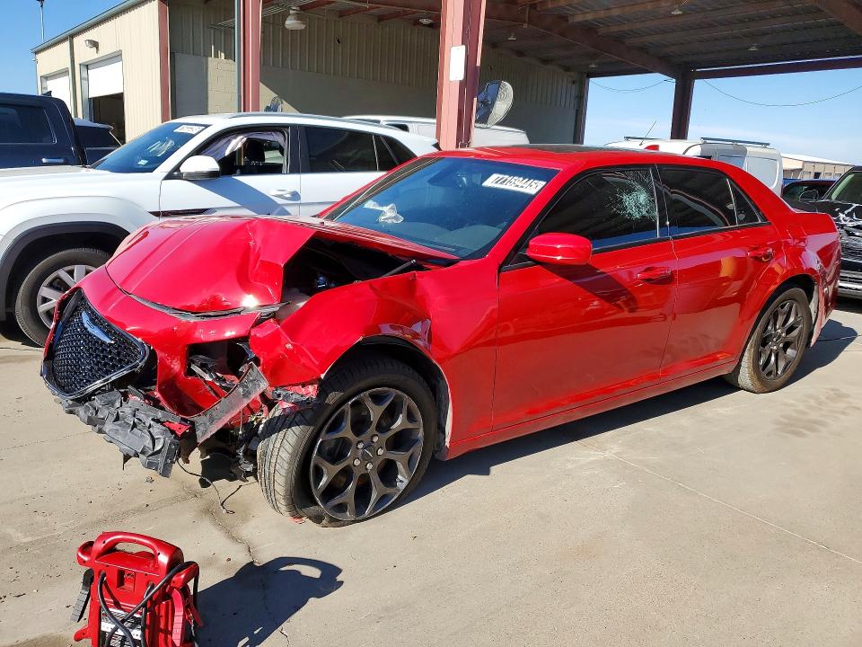 77159445 :رقم المزاد ، 2C3CCAGG7GH157256 vin ، 2016 Chrysler 300 مزاد بيع