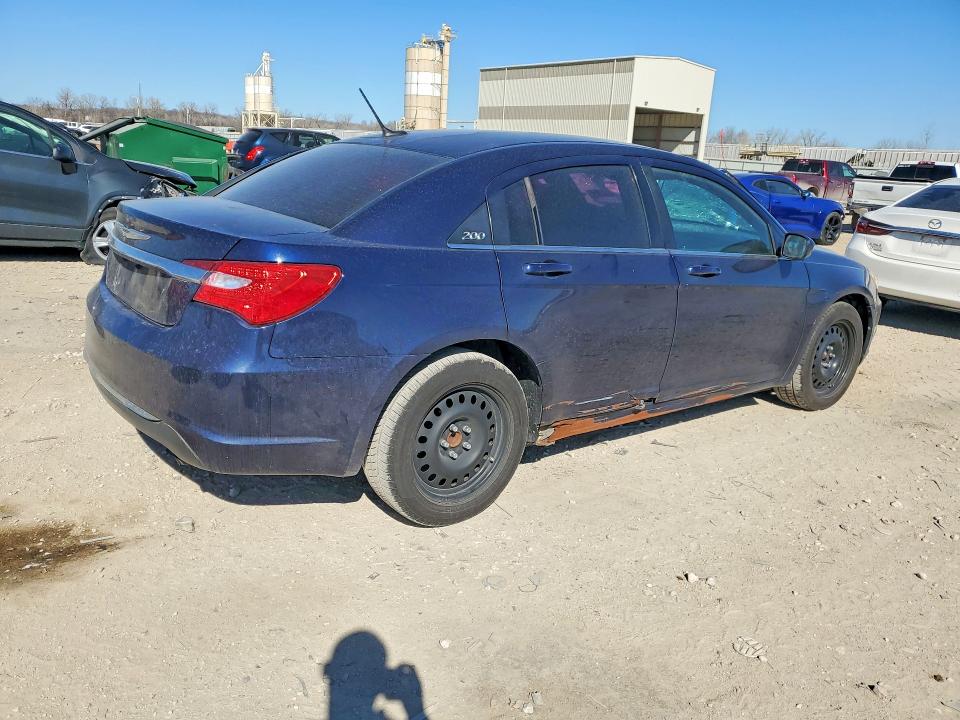 Auction sale of the 2014 Chrysler 200, vin: 1C3CCBBB9EN183928, lot number: 79524245