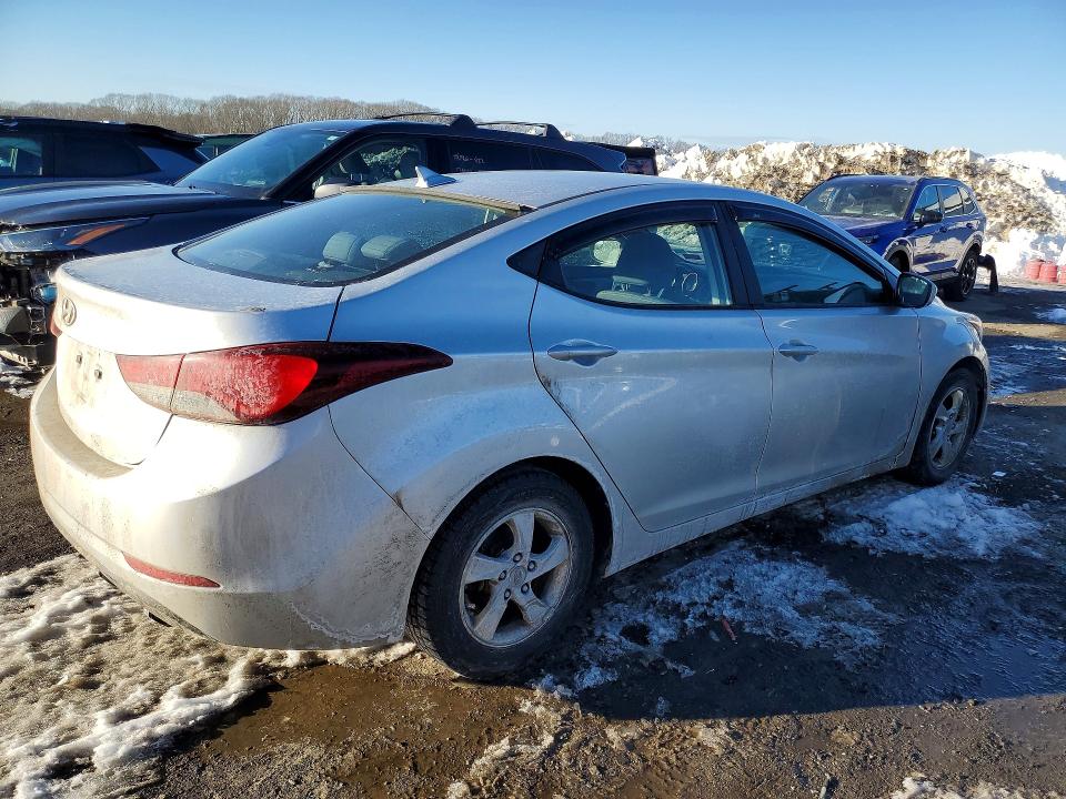 Продаж на аукціоні авто 2015 Hyundai Elantra Se, vin: KMHDH4AEXFU266621, номер лоту: 76015645