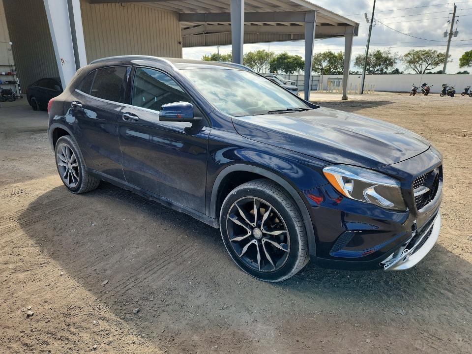 2017 Mercedes-benz Gla მანქანა იყიდება აუქციონზე, vin: WDCTG4GB3HJ319321, აუქციონის ნომერი: 77831385