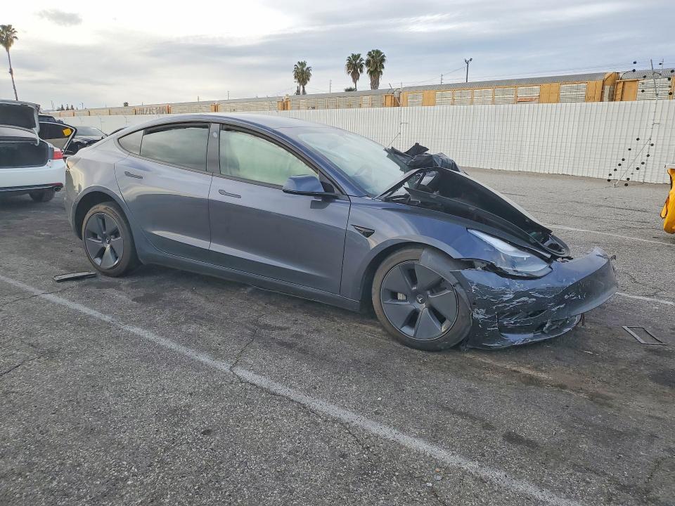 76345275 :رقم المزاد ، 5YJ3E1EB4NF314239 vin ، 2022 Tesla Model 3 مزاد بيع