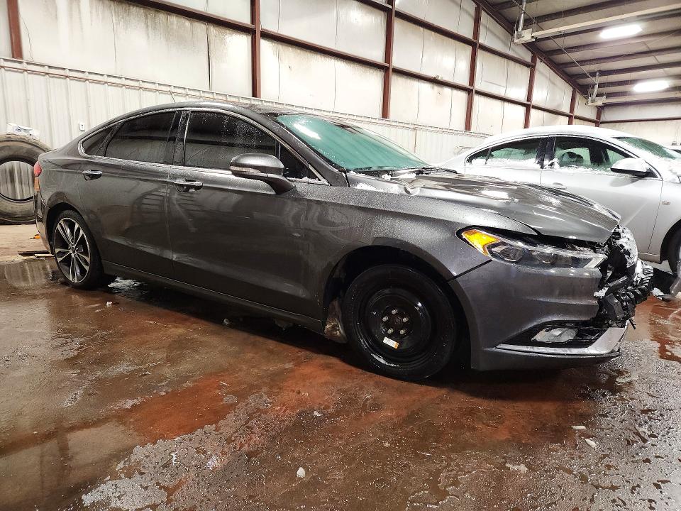 75911475 :رقم المزاد ، 3FA6P0D91HR263260 vin ، 2017 Ford Fusion Tit مزاد بيع