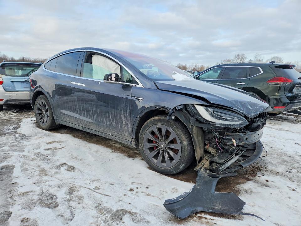 2018 Tesla Model X მანქანა იყიდება აუქციონზე, vin: 5YJXCBE49JF137079, აუქციონის ნომერი: 78232045