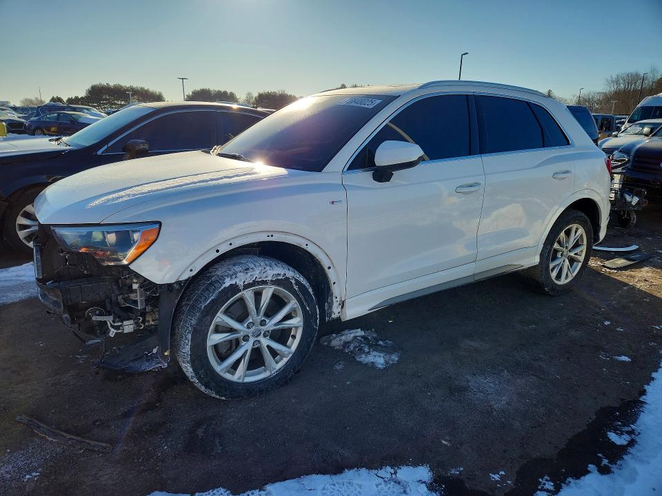 2021 Audi Q3 მანქანა იყიდება აუქციონზე, vin: WA1DECF33M1003930, აუქციონის ნომერი: 75648025