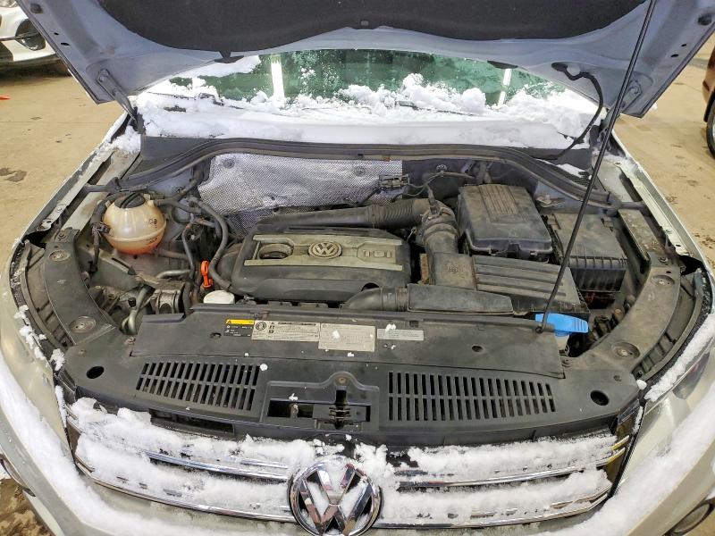 2012 Volkswagen Tiguan მანქანა იყიდება აუქციონზე, vin: WVGBV7AX4CW597407, აუქციონის ნომერი: 79079585