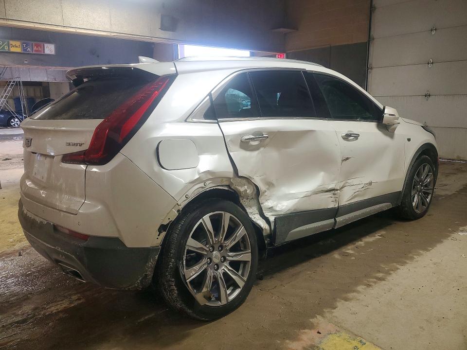 75568075 :رقم المزاد ، 1GYFZCR44NF134130 vin ، 2022 Cadillac Xt4 مزاد بيع